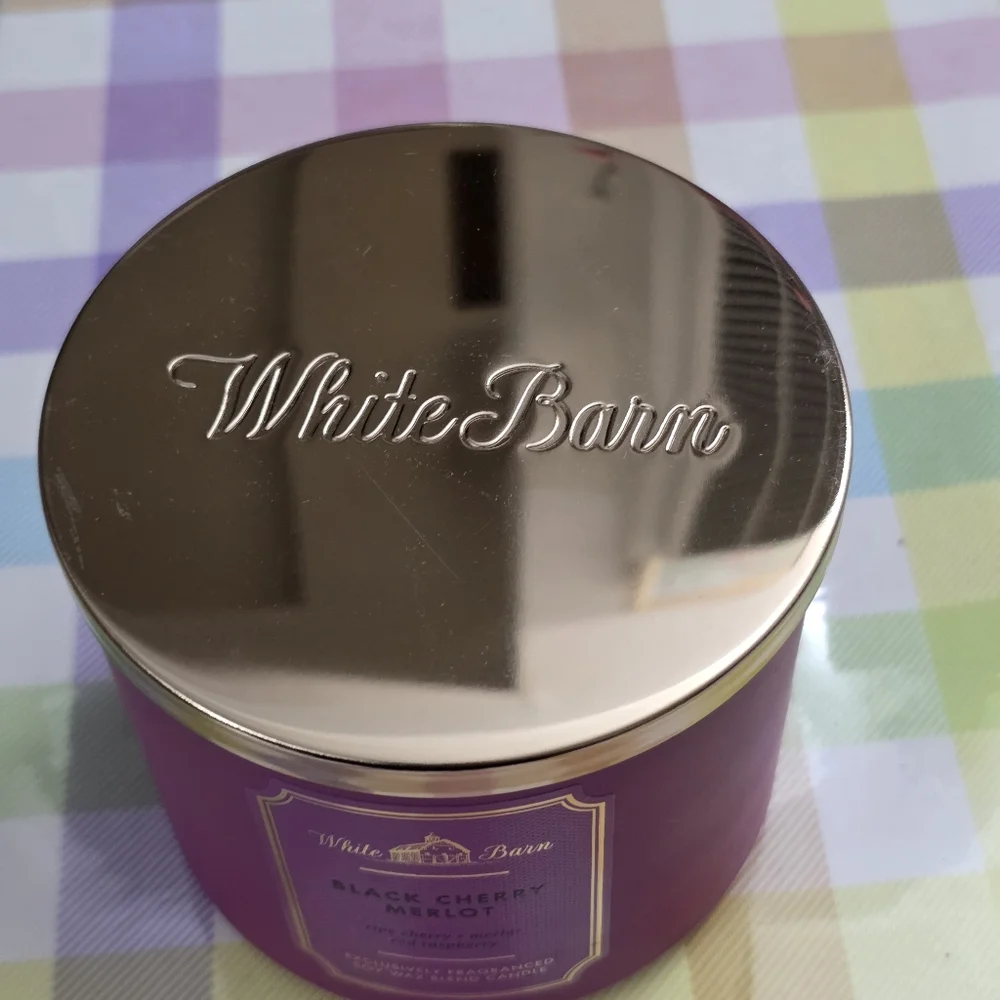 Bath & Body Works White Barn Black Cherry Merlot 3-Wick Candle NEW RARE